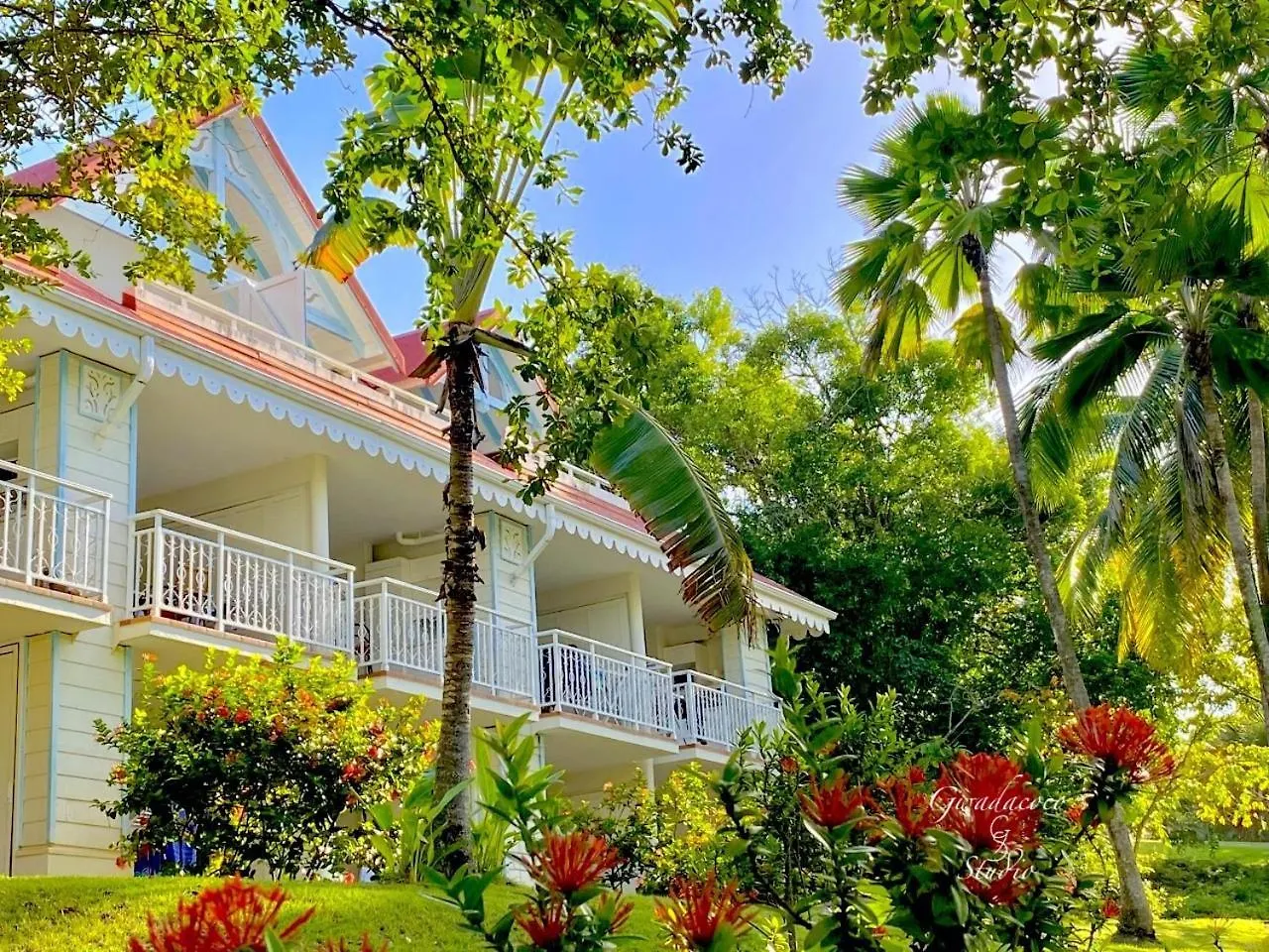 Acces Direct Plage Et Piscine, Vue Mer Et Cocotiers, Les Gwada Studios, Village Vacances Ste Anne Sainte-Anne  Sainte-Anne (Grande-Terre)